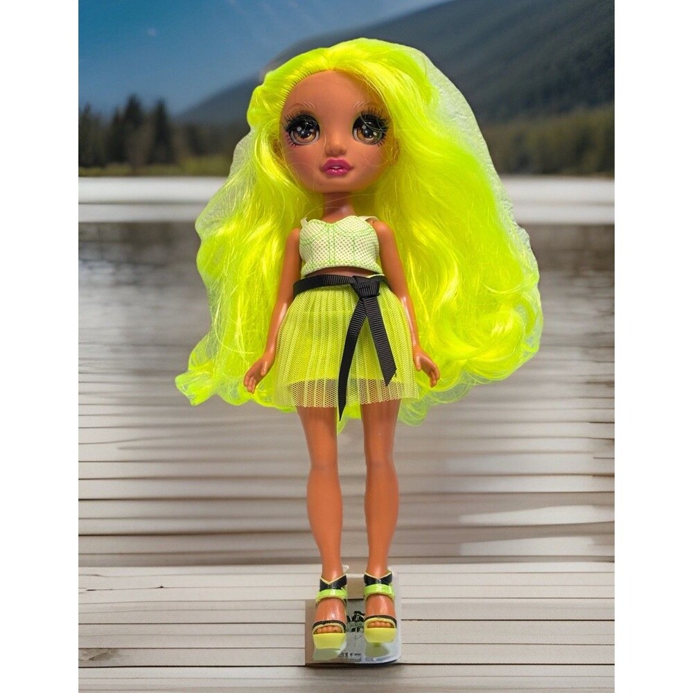 Rainbow High Karma Nichols – Neon Green Fashion Doll Only